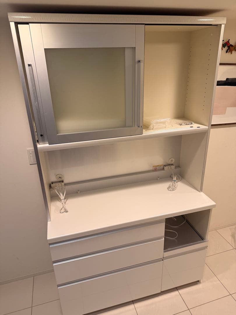 かずみさん専用 ACTUS アクタス ホワイト 食器棚 ガラス扉付き