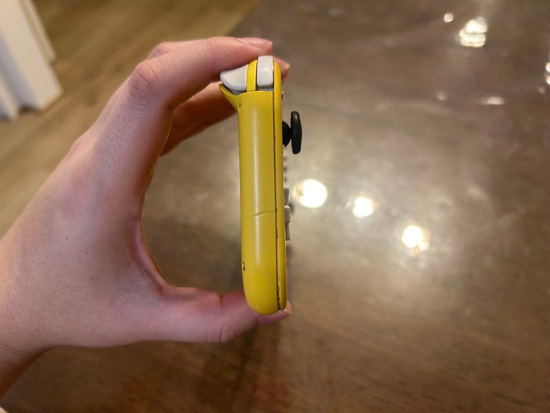 【ジャンク品】Nintendo Switch Lite イエロー 本体のみ