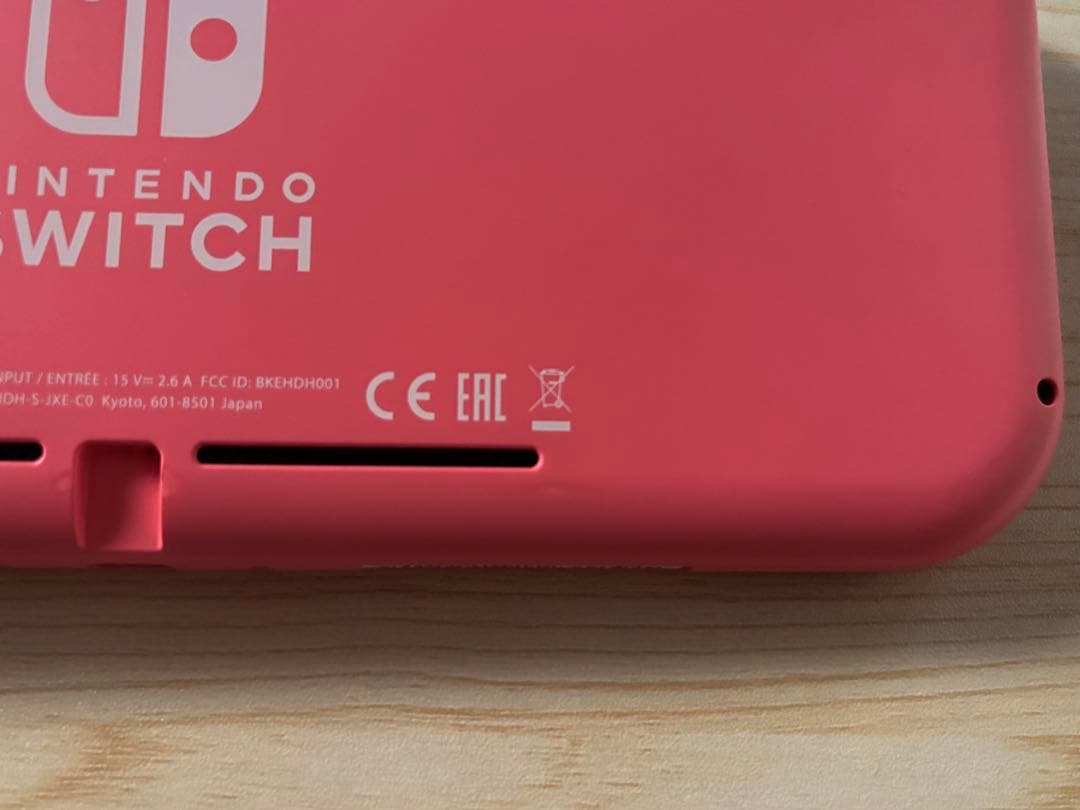 Nintendo Switch Lite コーラル　美品