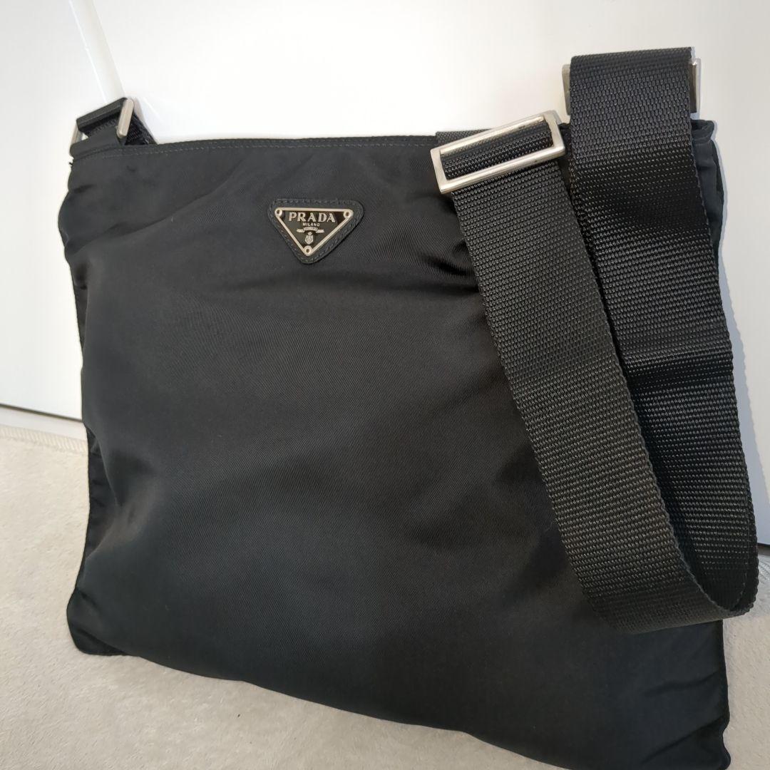 美品 プラダ サコッシュ ショルダーバッグ ブラック 三角ロゴ テスートナイロン