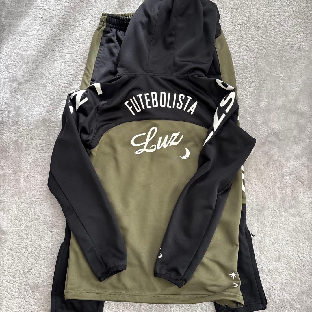 ルースイソンブラ　フルジップジャージ上下セット　150（140）