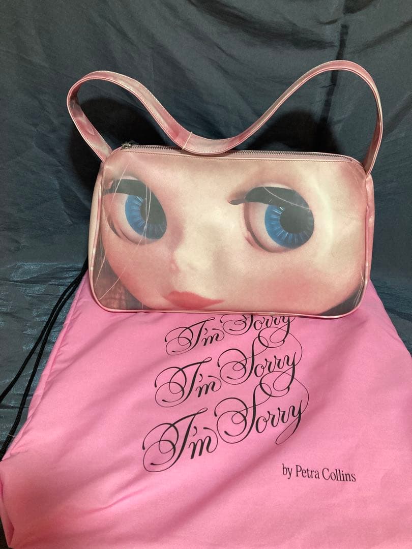 Im sorry ピンクの目デザインショルダーバッグ
