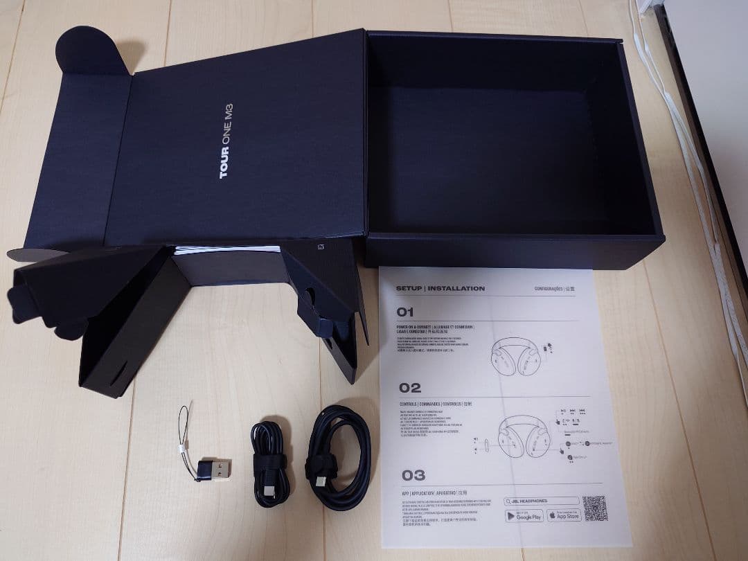 JBL TOUR ONE M3 ブラック