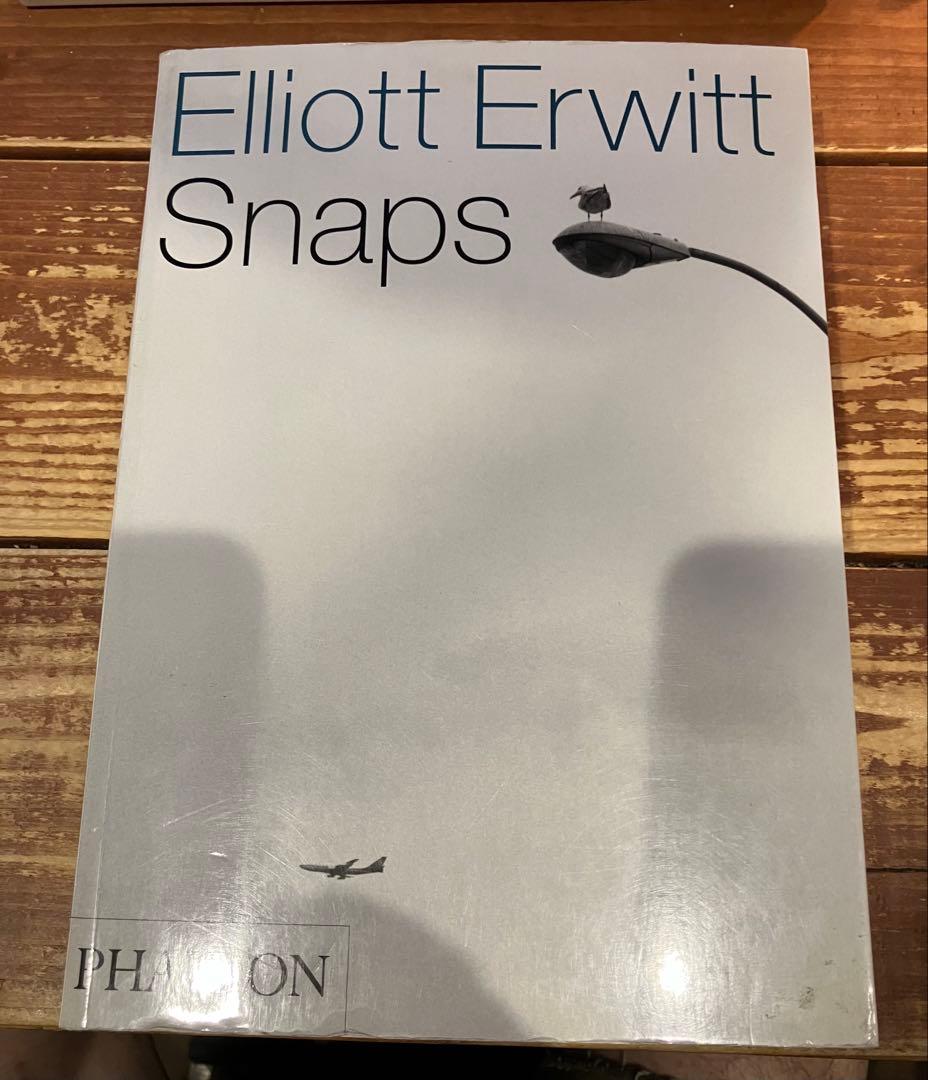 Elliot Erwitt Snaps　エリオット・ア−ウィット