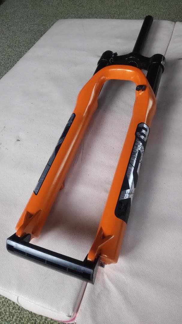 自転車のサスペンション