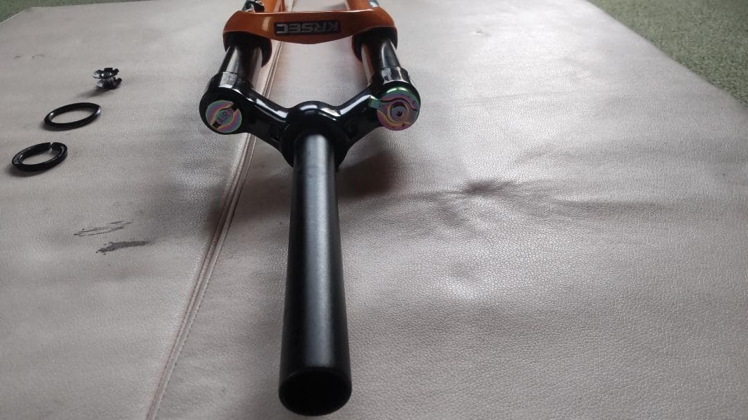 自転車のサスペンション