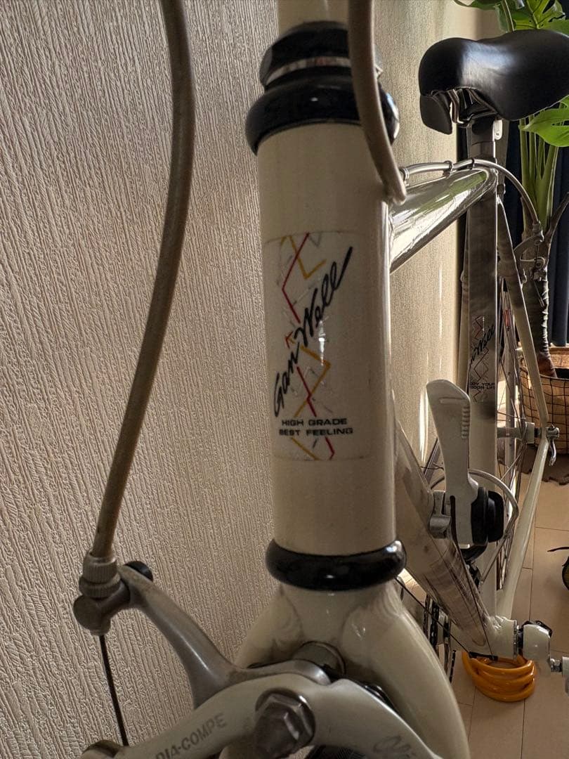 美品　ロードバイク　ガンウェル　鍵とバック付き