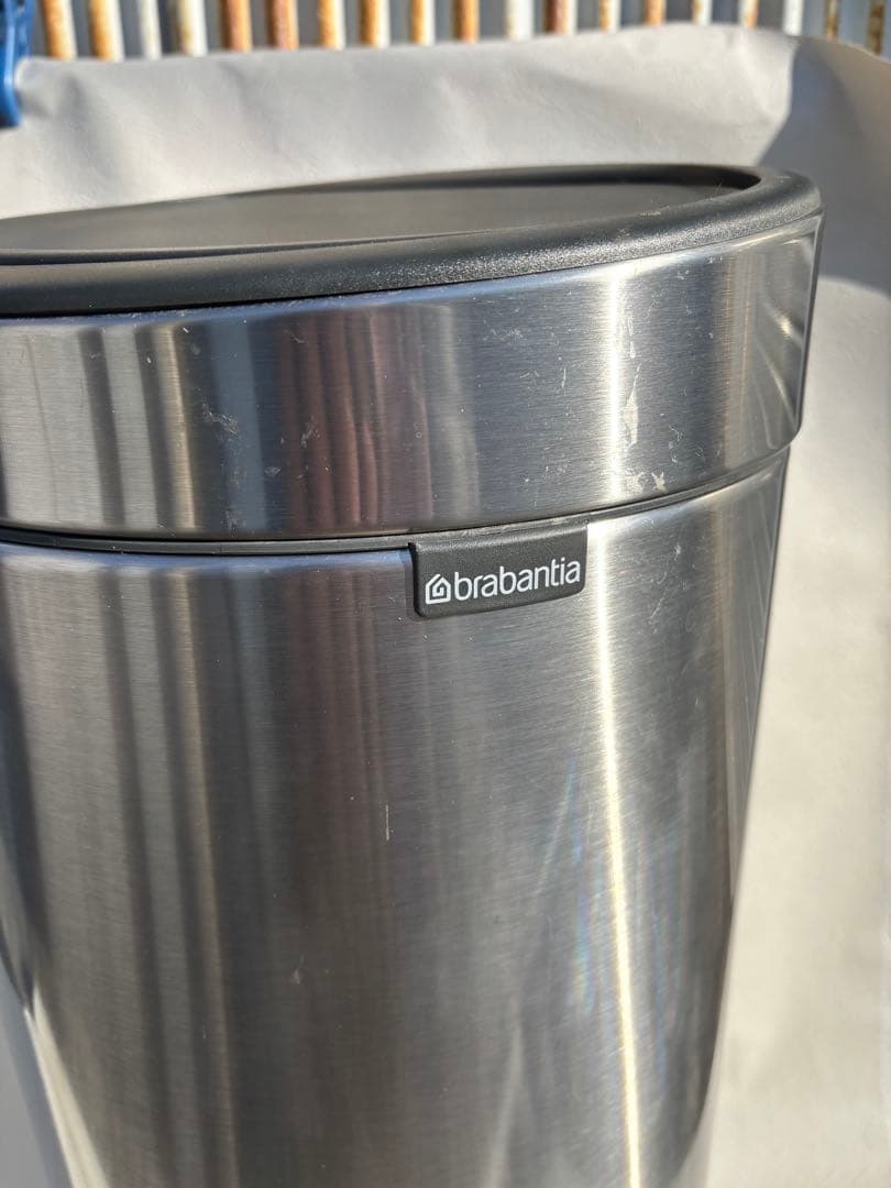 ブラバンシア（Brabantia）　タッチビン（Touch Bin）容量30L