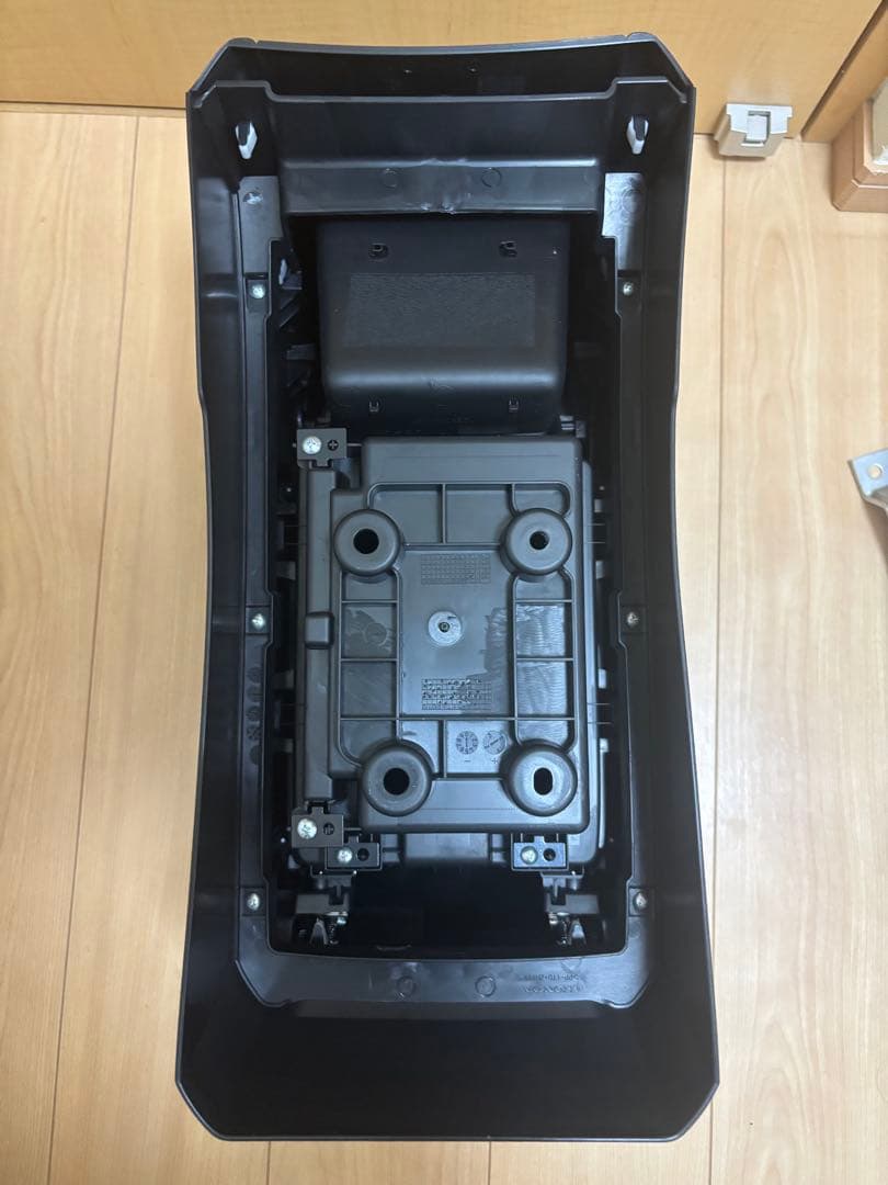 chie & t SHOP専用 オデッセイRC センターコンソールボックス　美品