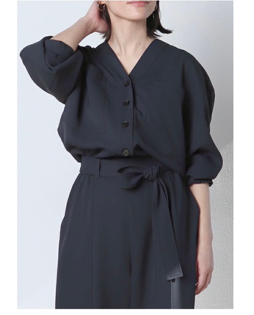 【未使用】meri ミーリー Vネック オールインワン ネイビー