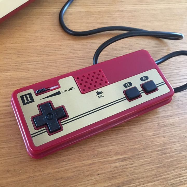 Nintendo ゲーム機本体 ファミリーコンピューター 四角ボタン