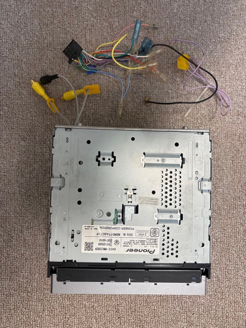 ★Carrozzeria PioneerカーナビAVIC-MRZ009★