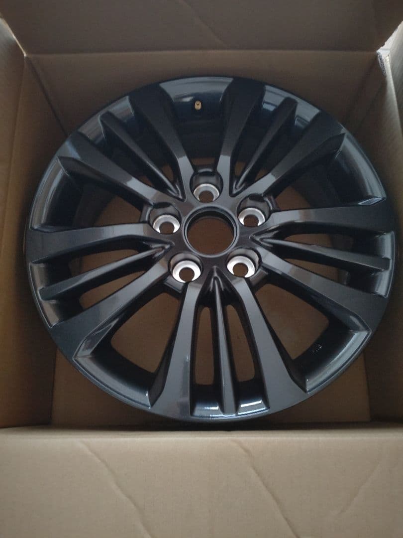 ヴォクシー　１６インチ純正アルミホイール２本セットＢ