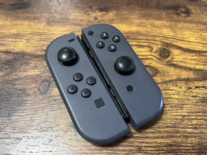 み　Nintendo Switch 箱無し　あつ森　ポケモンシールド付き