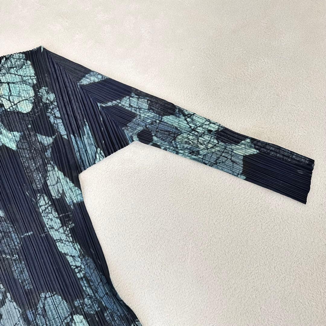 極美品✨PLEATS PLEASE プリーツ　総柄　長袖　ハイネック　チュニック