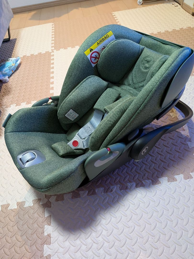 cybex CLOUD T i-Size（リーフグリーン）