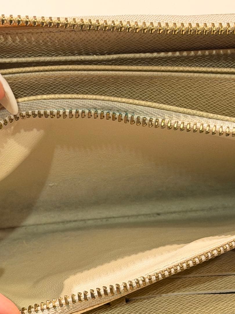 値下げ！ルイヴィトン ダミエアズール ジッピーウォレット N60019