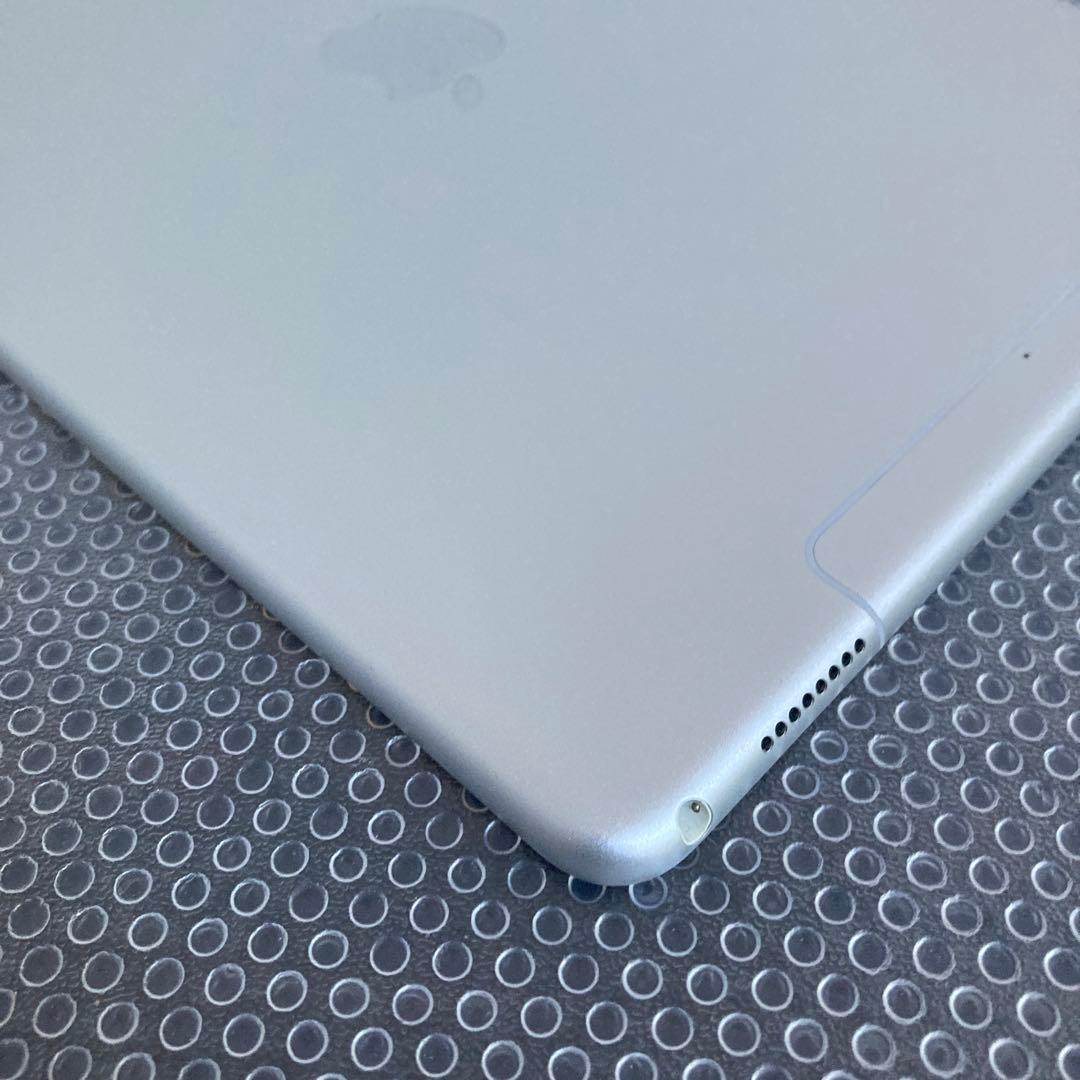 750 外観美品☆iPad Pro 256GB 10.5インチ SIMフリー☆