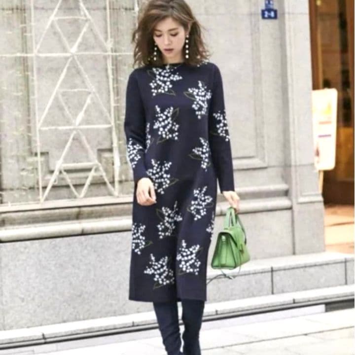 SEVENTENby川人美帆　スズランニットワンピース　ネイビー　M