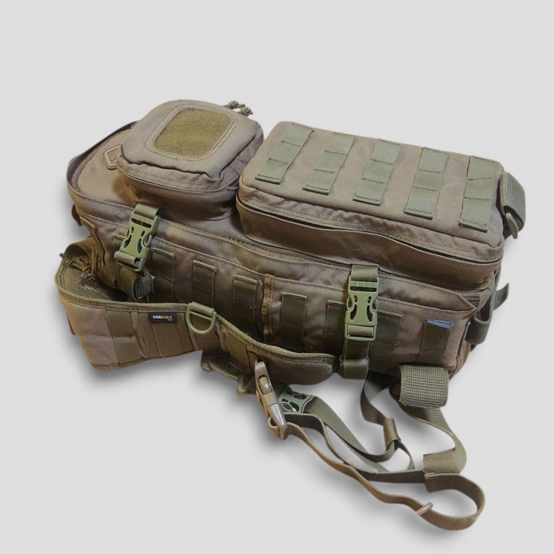 HAZARD4 (ハザード4) Evac シリーズ スリングバッグ コヨーテ