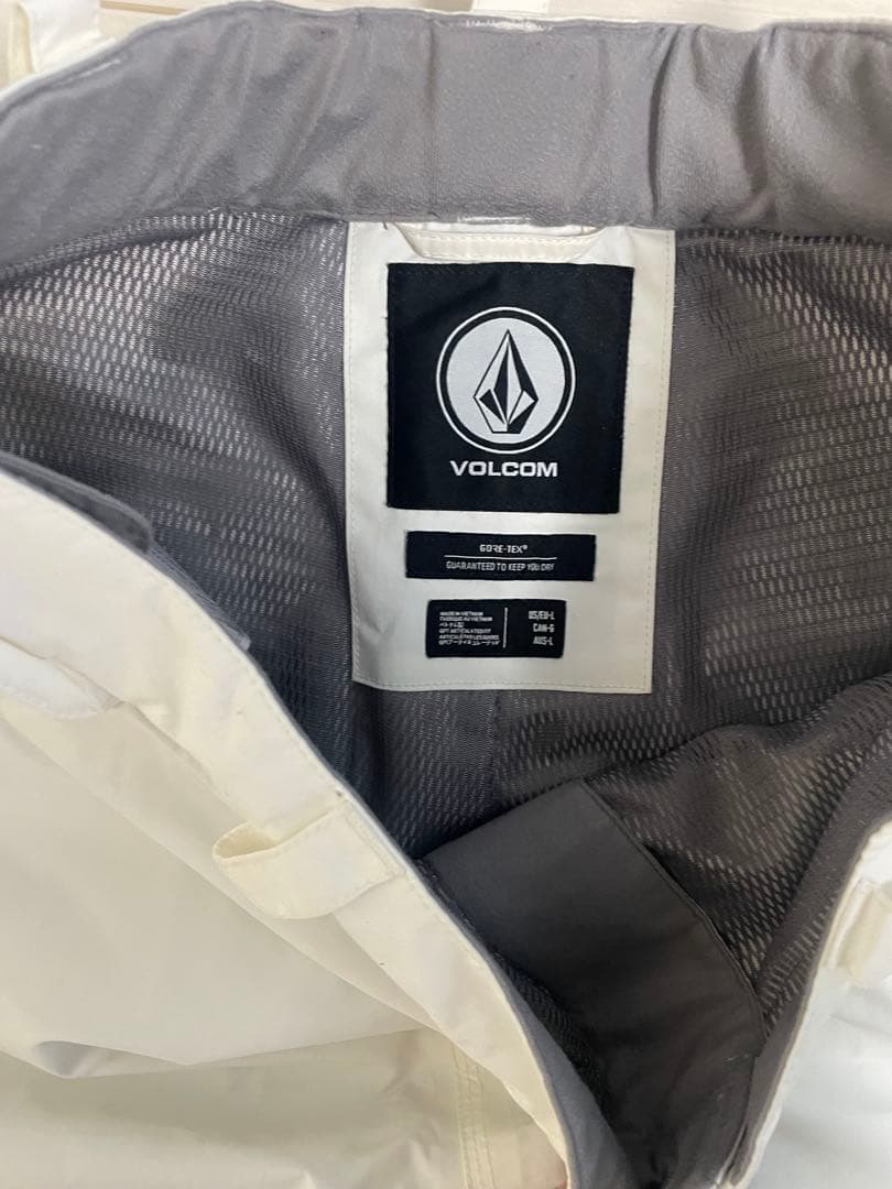 最終値　上下ボルコム　ゴアテックススノーウェア