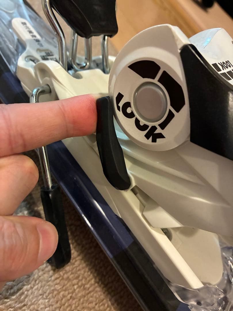 スキー板 ビンディング付き レディース 147cm COSMIC SURF 美品