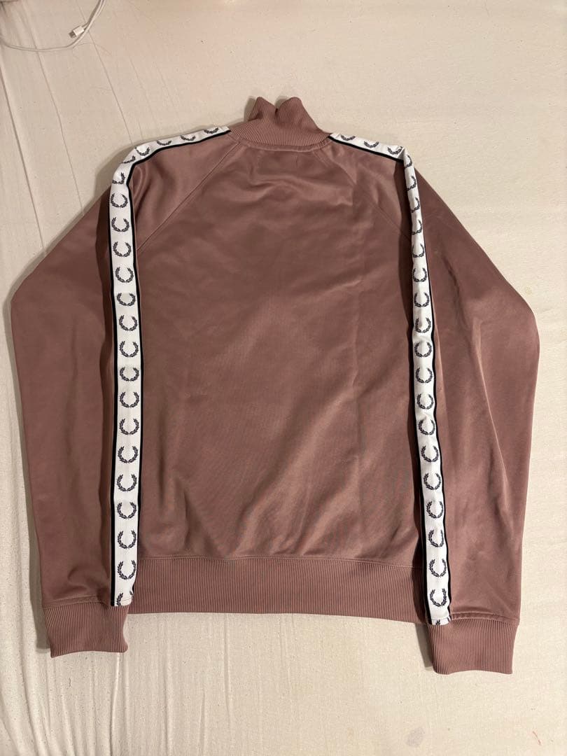 FRED PERRY トラックジャケット　スモークピンク