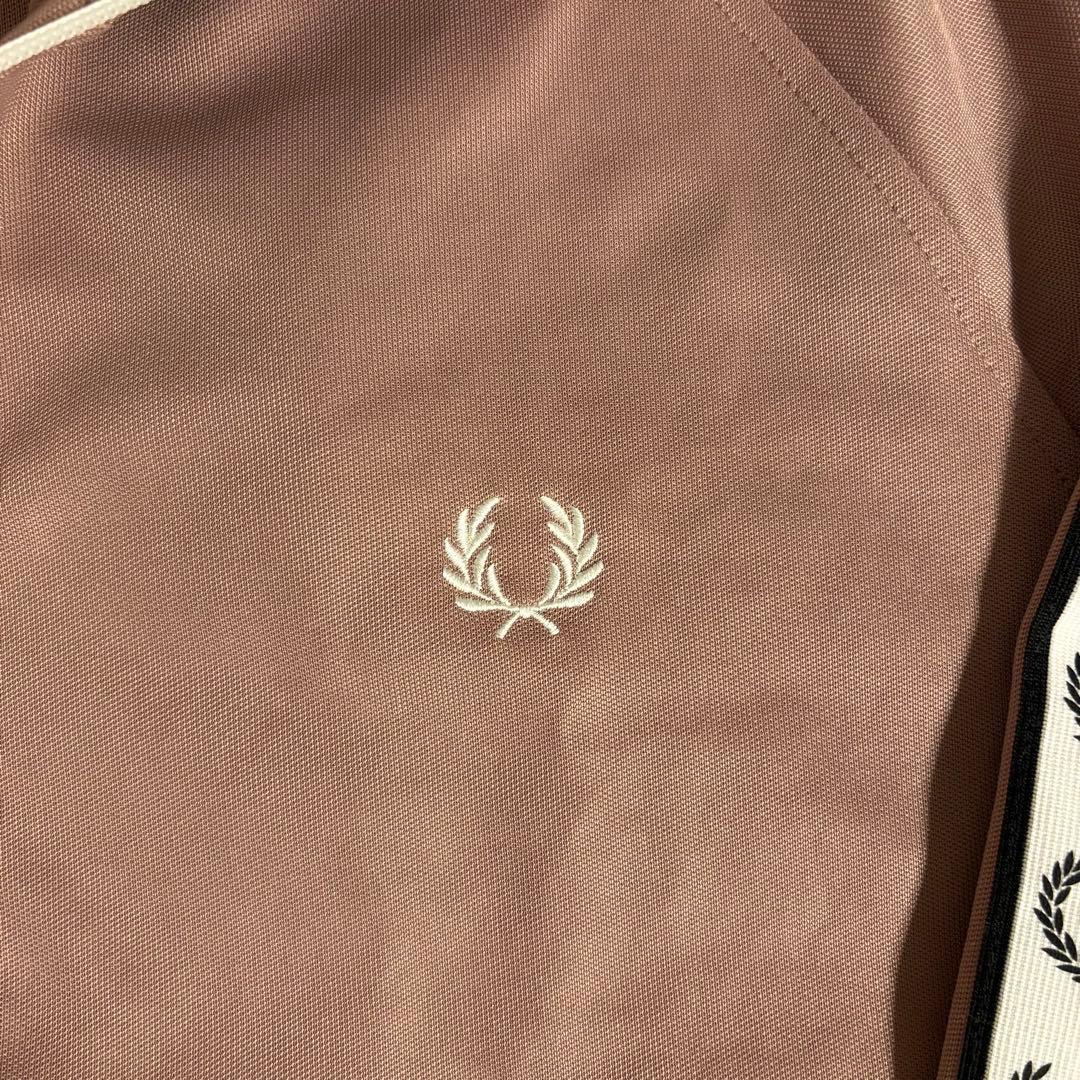 FRED PERRY トラックジャケット　スモークピンク