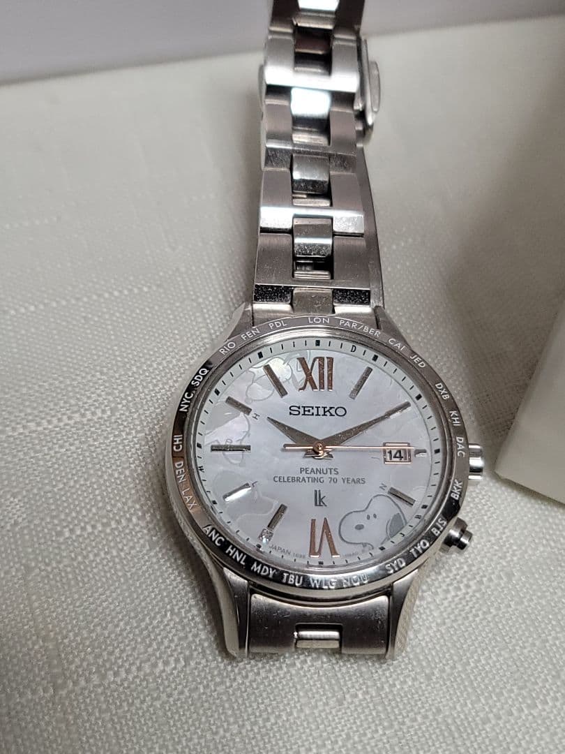 三が日特価稀少品　SEIKO ルキア　PEANUTS 70周年記念モデル 腕時計