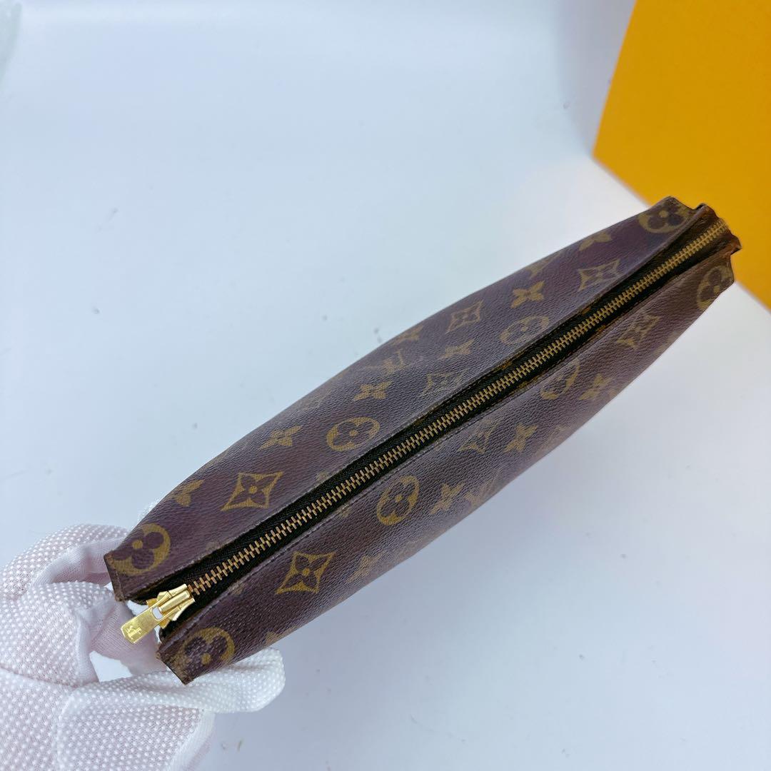 ルイヴィトン　モノグラム　ポッシュトワレット26 クラッチバッグ