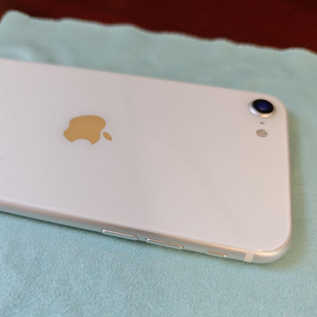 【極美品】Apple iPhone SE2 ホワイト 64GB