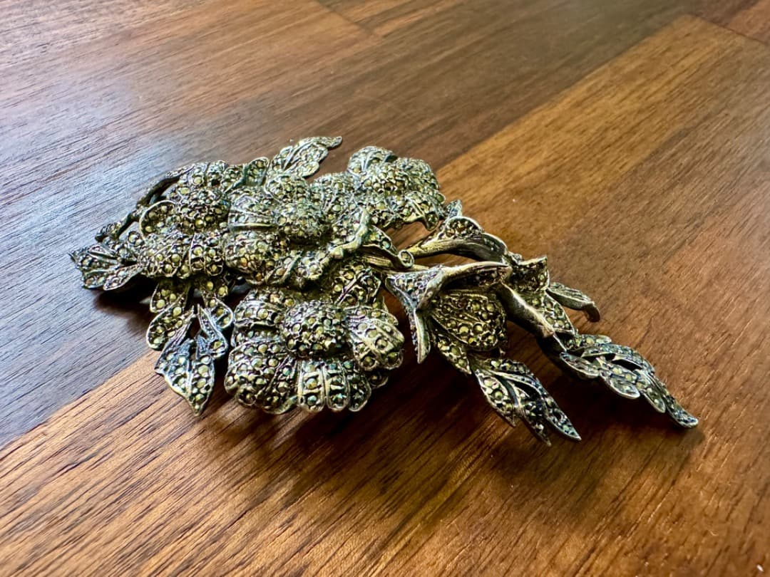 【アンティーク】銀製ブローチ イギリスチェスター 1949年製