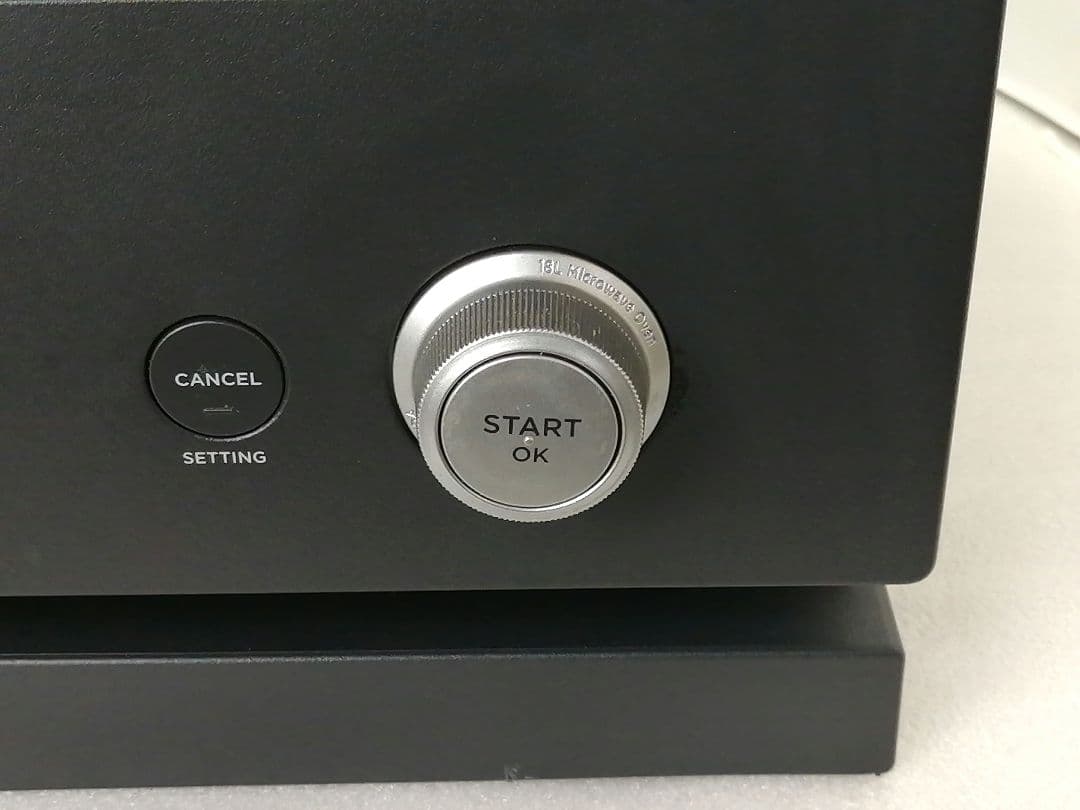 22年製 バルミューダデザイン　オーブンレンジ ブラック　　017