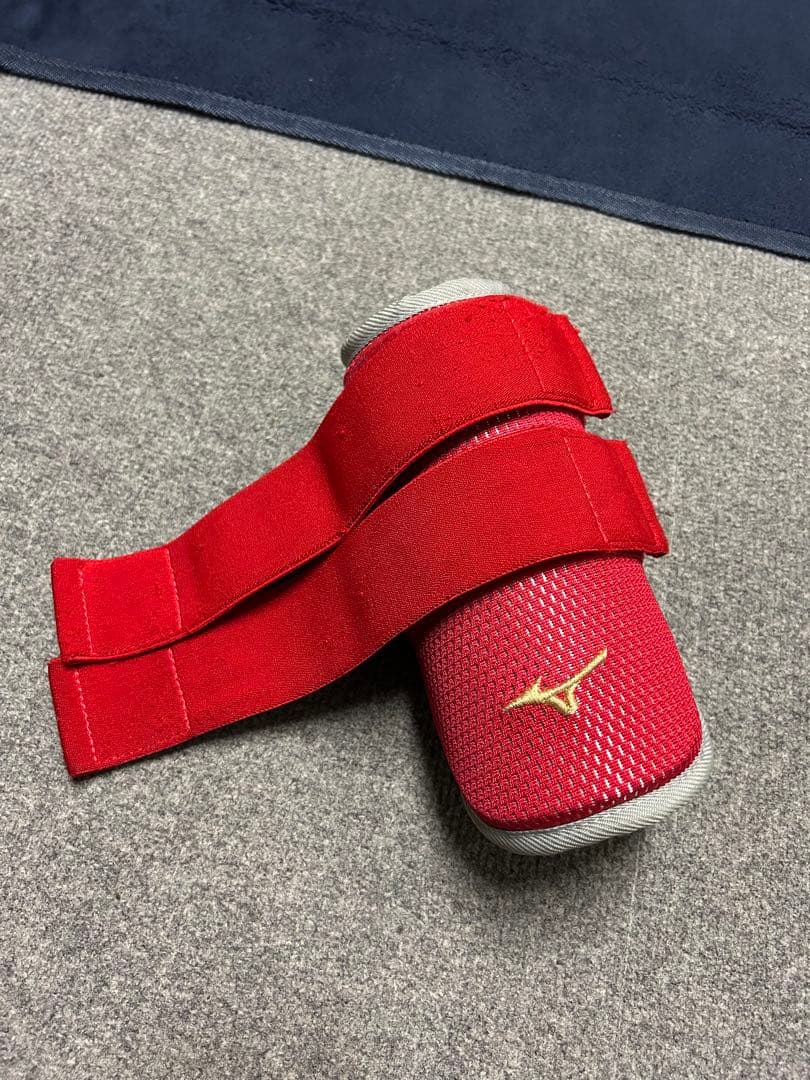 ミズノプロ　赤 エルボーガード