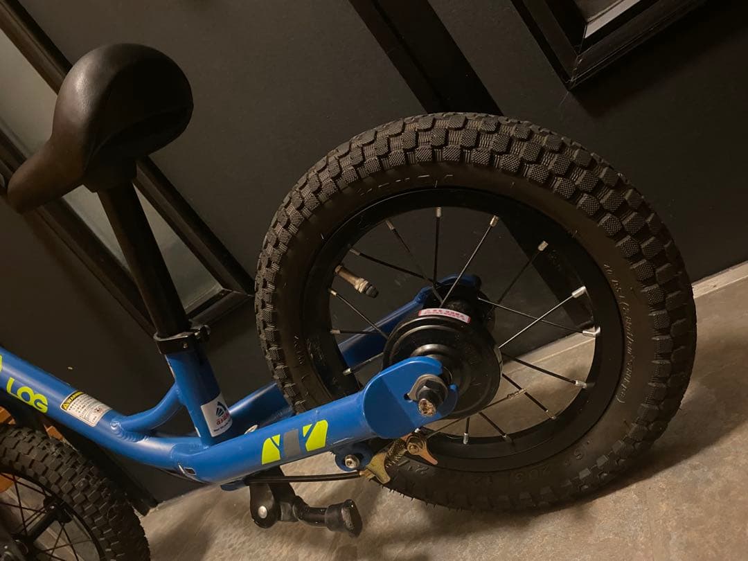 LOG バランスバイク 12インチ 青