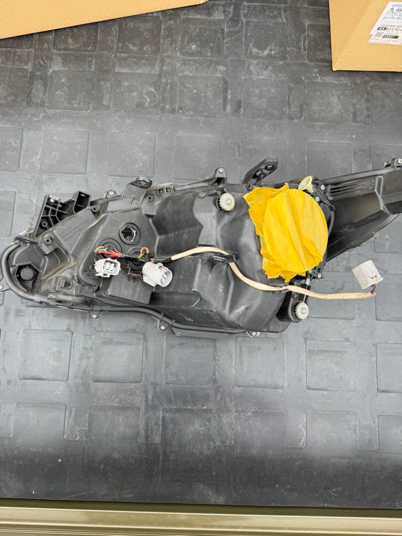 クラウンヘッドライト　grs214 右