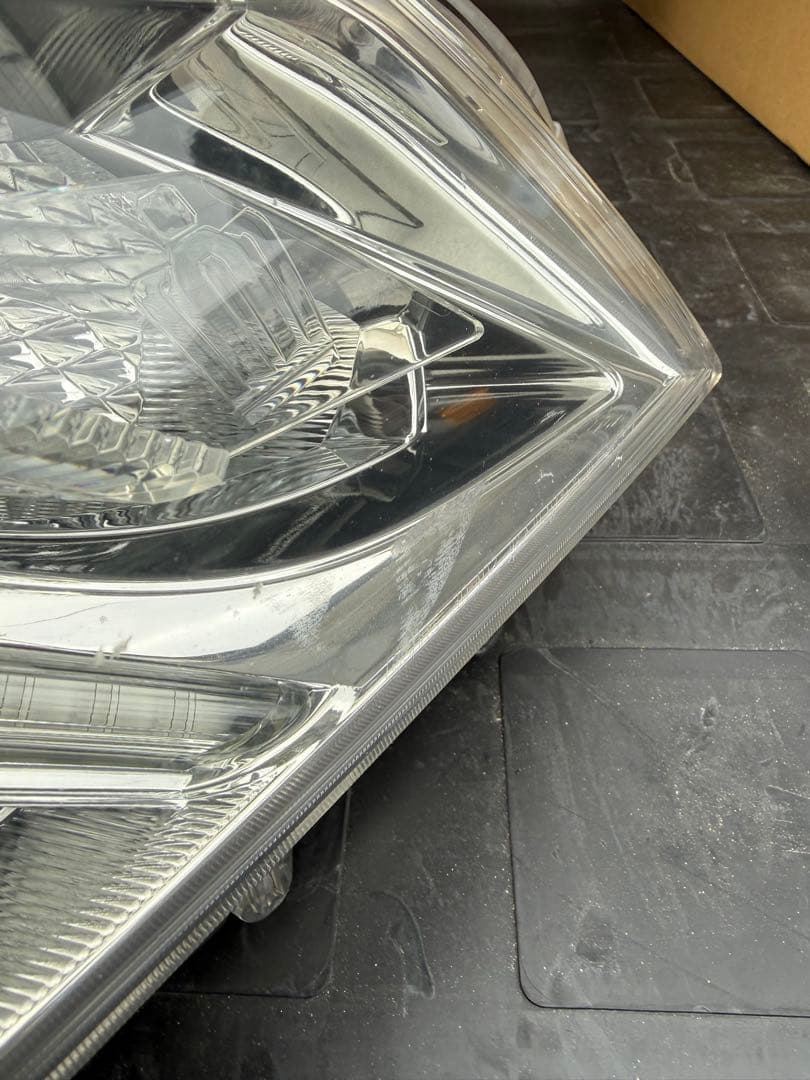 クラウンヘッドライト　grs214 右