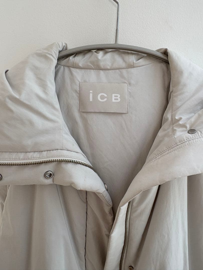 ICB　アイシービー パディングベスト　ダウンベスト　白