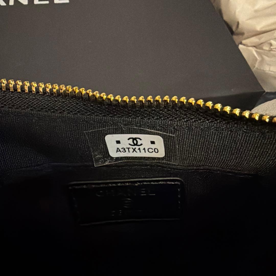 CHANEL シャネル　ベロア　ゴールドチェーン　ポシェット　非売品　ノベルティ