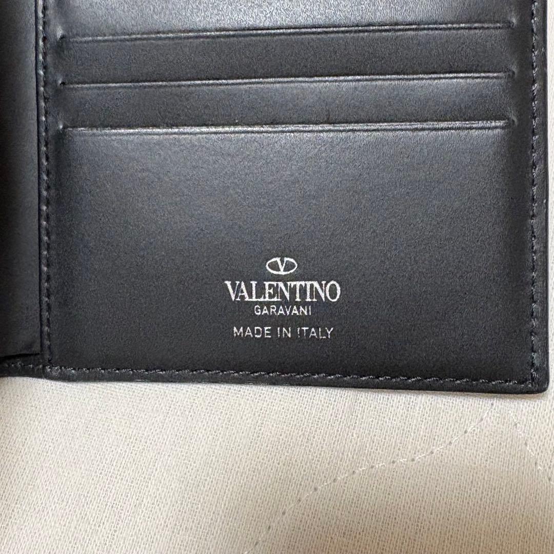 新品　VALENTINO VLTN 折り財布