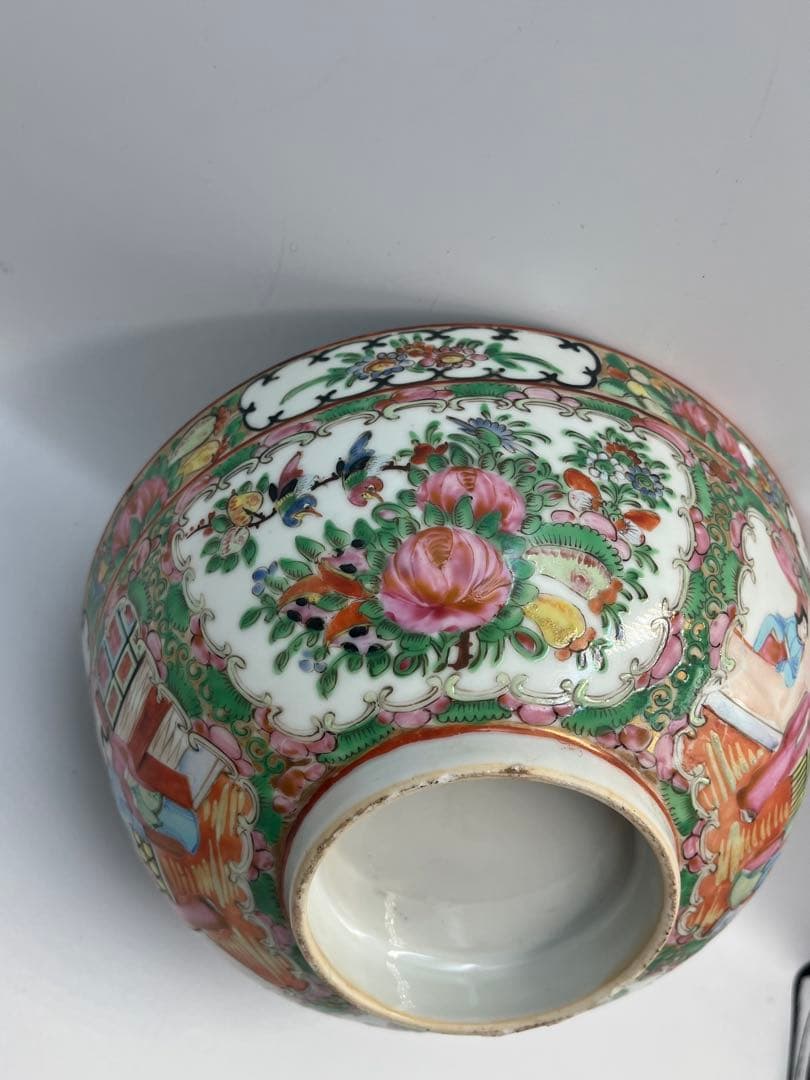 中国古美術　清時代 広彩 人物文 椀 開光人物 草花文 五彩 人物故事時代物