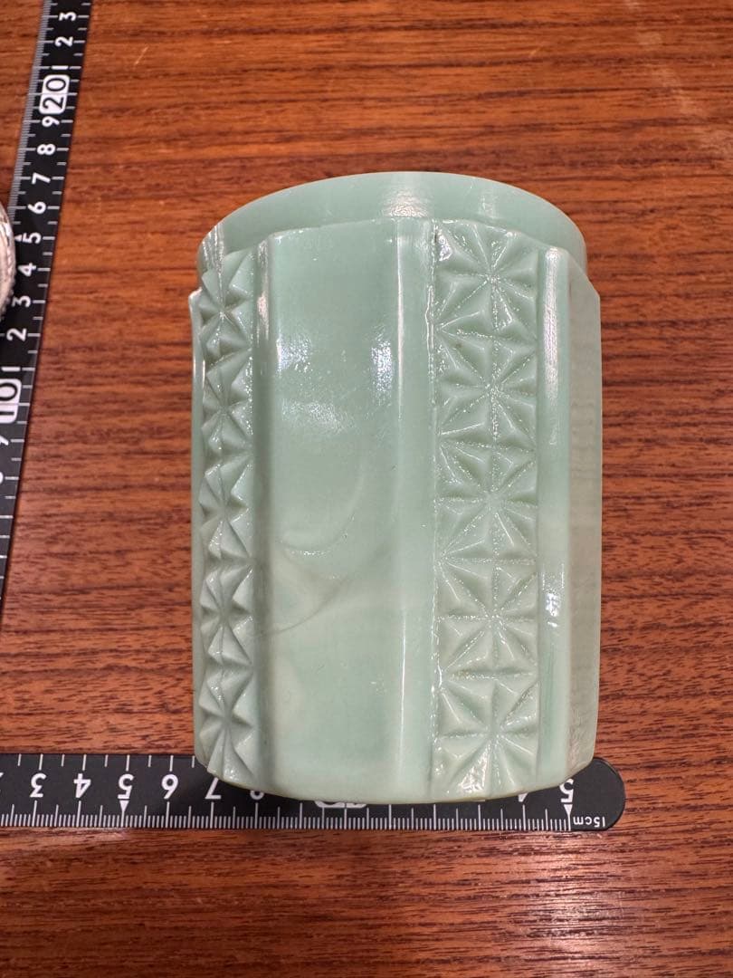 イギリスアンティーク ミントグリーンのガラス容器 金属製蓋付