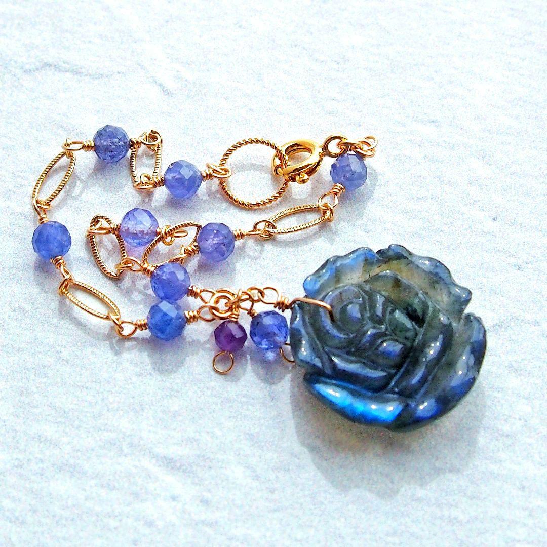 Kaya様　ラブラドライト　ローズカービング　ブレスレット　他2点