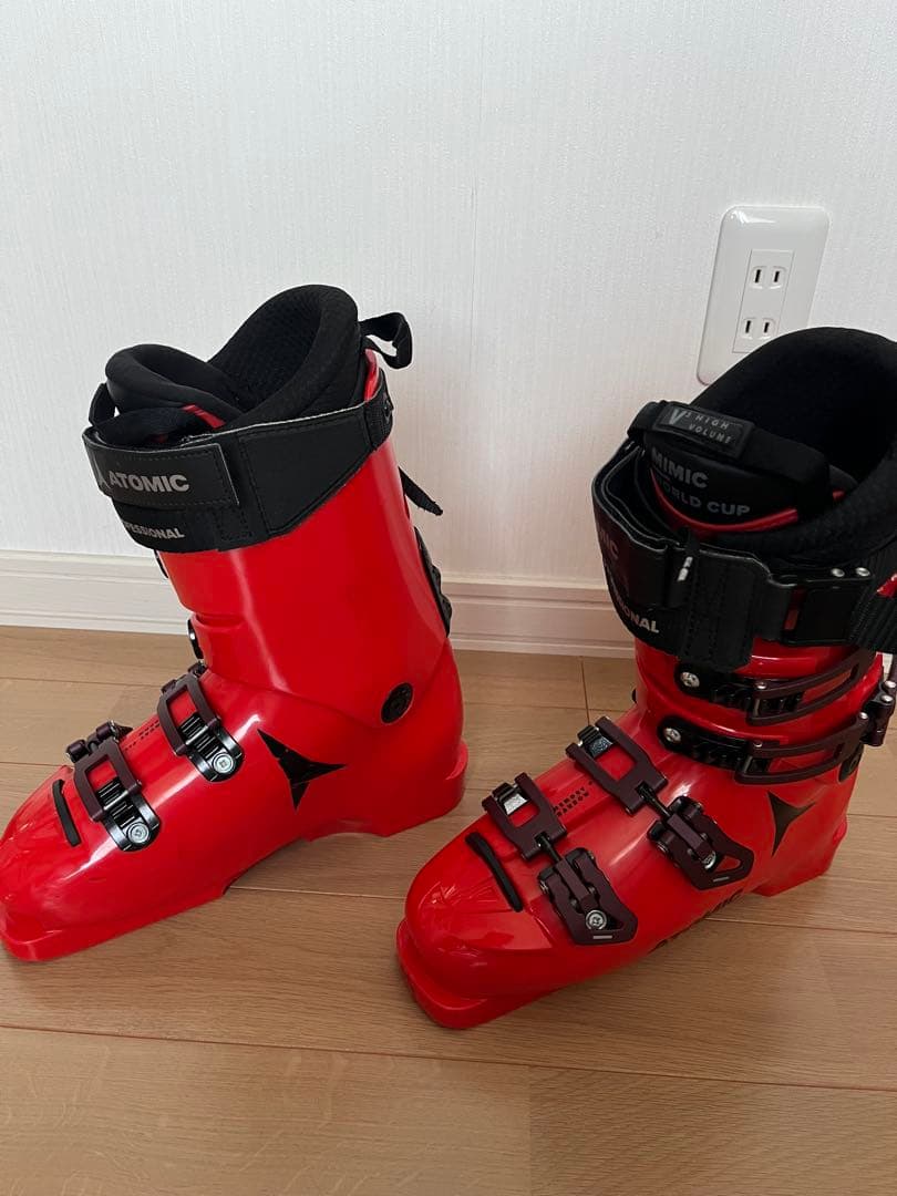 ATOMICブーツ 24-25モデル　ATOMIC REDSTER TI 130