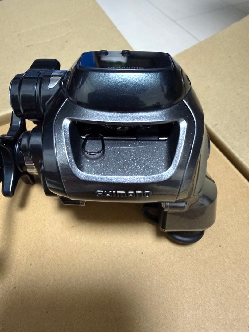 SHIMANO 電動リール デジタル表示 右ハンドル