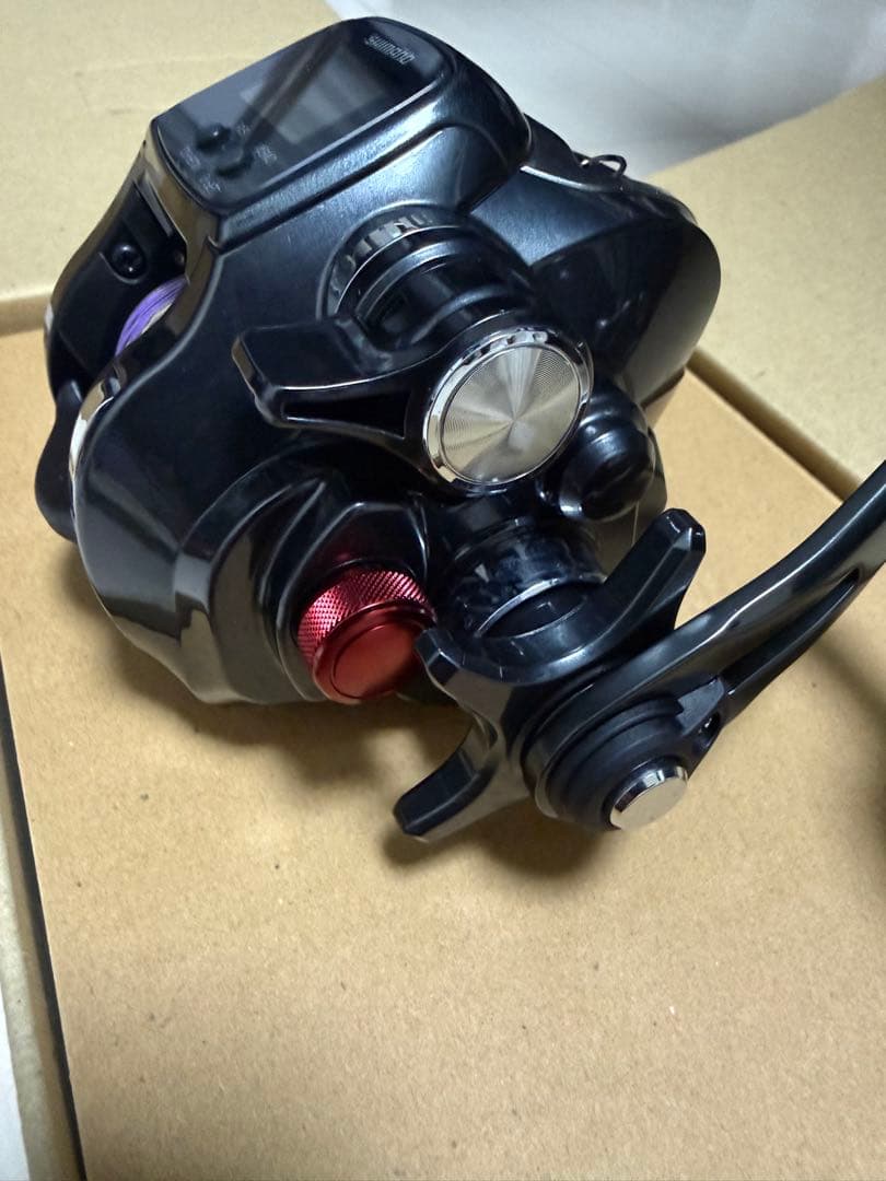 SHIMANO 電動リール デジタル表示 右ハンドル