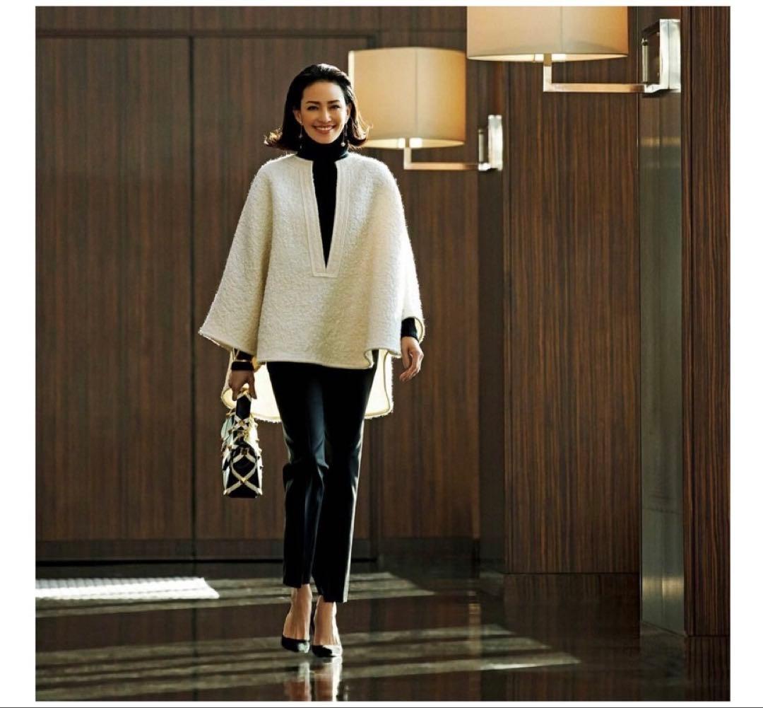 ⭐️クリスマスセール⭐️【美品】VALENTINOケープコート