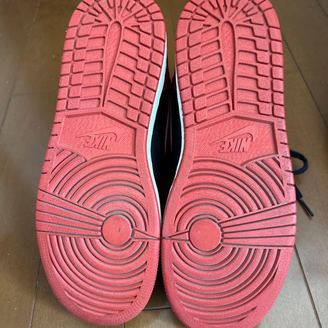 Nike Air Jordan 黒/赤 ハイカットシューズ