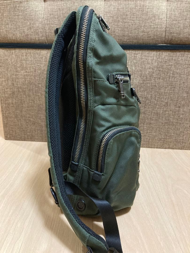 TUMI ブラボ アルファ ノックス リュック　グリーン 22681SPH