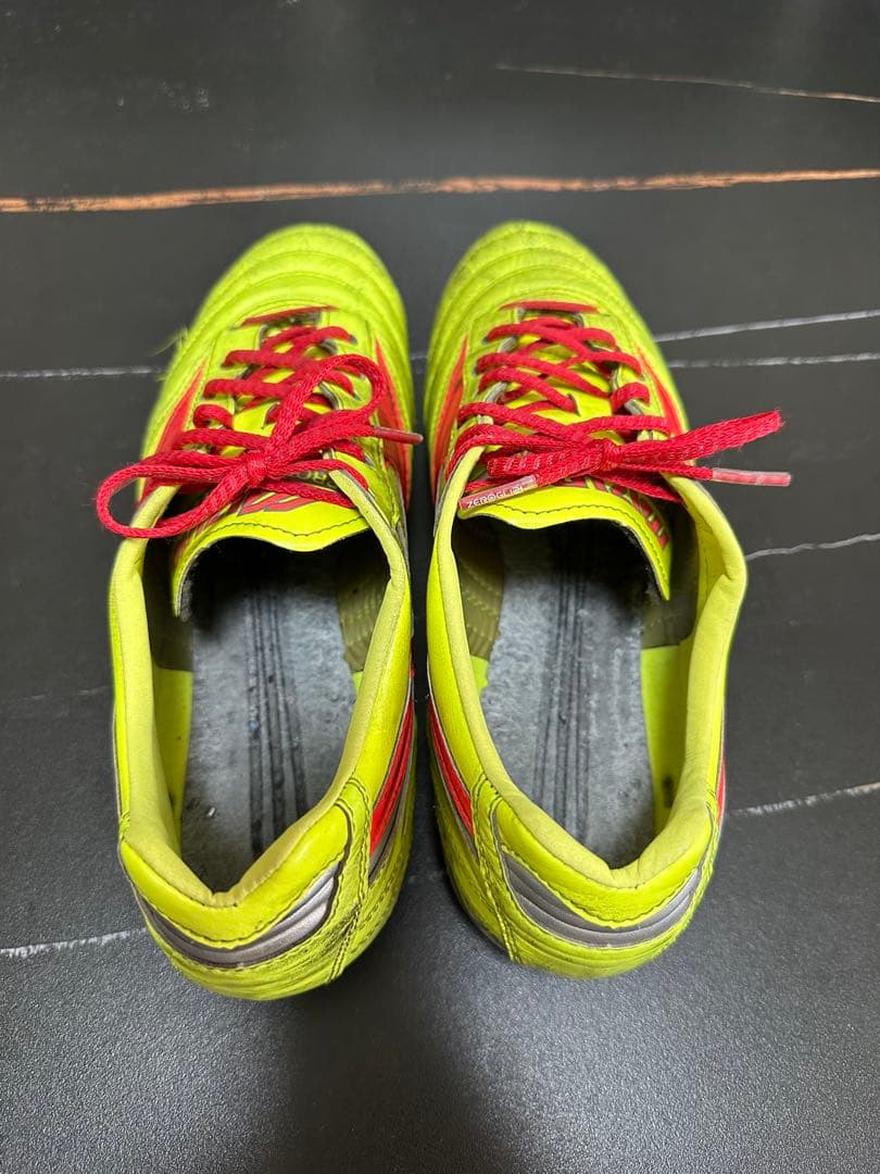 サッカースパイク ミズノ モレリア